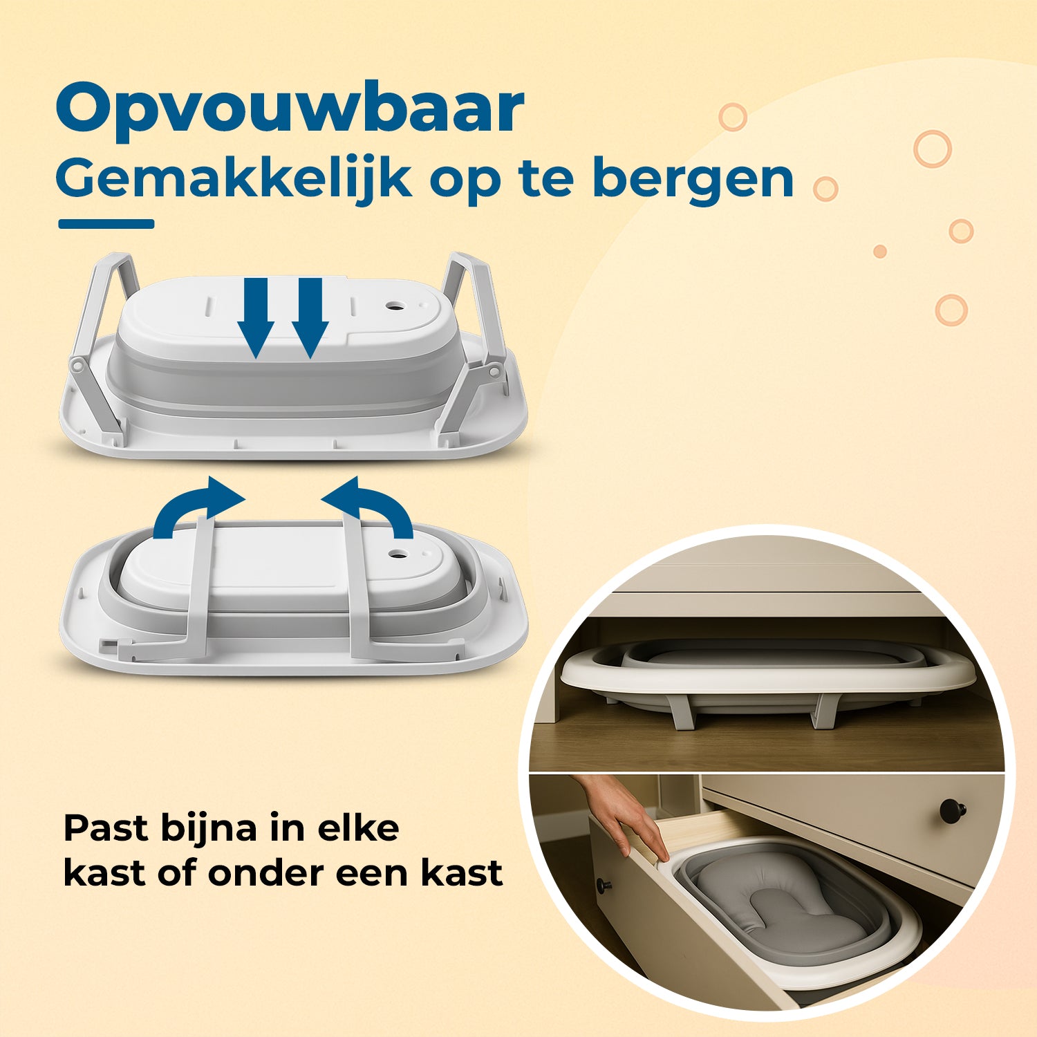 Opvouwbaar babybad met digitale thermometer en badkussen op kastplank opgeborgen.