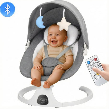 Elektrische babyliegswing met muziek in grijs, baby zittend en lachend.
